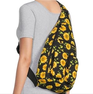 No boundaries handsfree cargo sling 5 pocket zip sunflower black one size